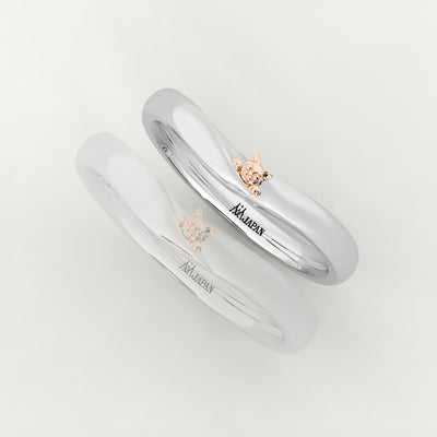 猫の結婚指輪（マリッジリング/ウェディングリング）のPensiero-del-Gatto_womanで、猫の想いという名の猫の結婚指輪です。（画1）